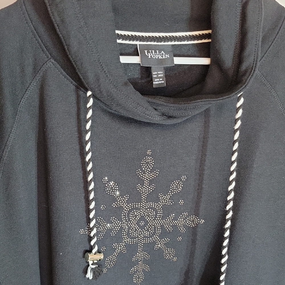 Ulla Popken Long Sleeve Stand-up Collar Snowflake Sweatshirt SIZE 20-22